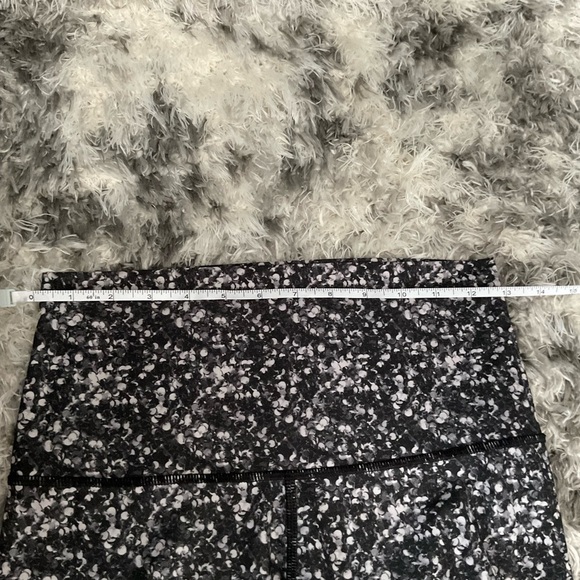 Lululemon Shine Tight (Roll down) Shimmy Shimmer Black White - Picture 5 of 7
